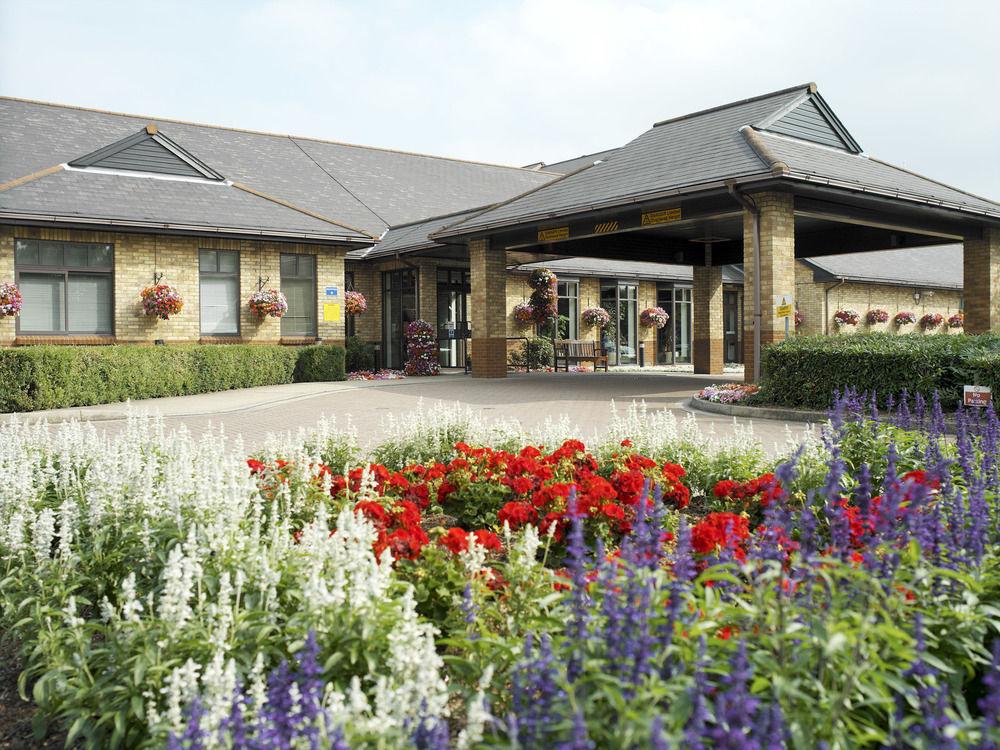 Delta Hotels By Marriott Cheshunt Broxbourne Eksteriør billede