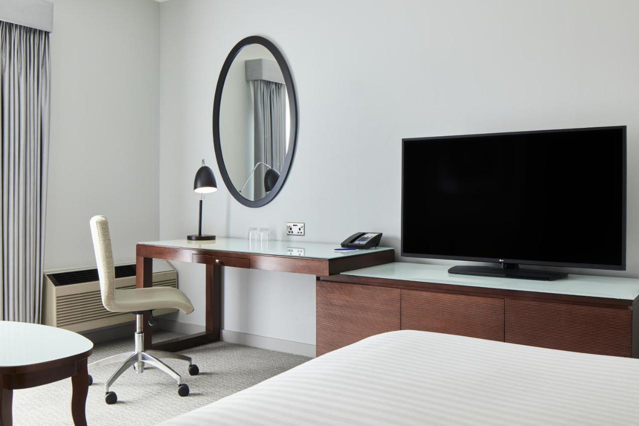 Delta Hotels By Marriott Cheshunt Broxbourne Eksteriør billede