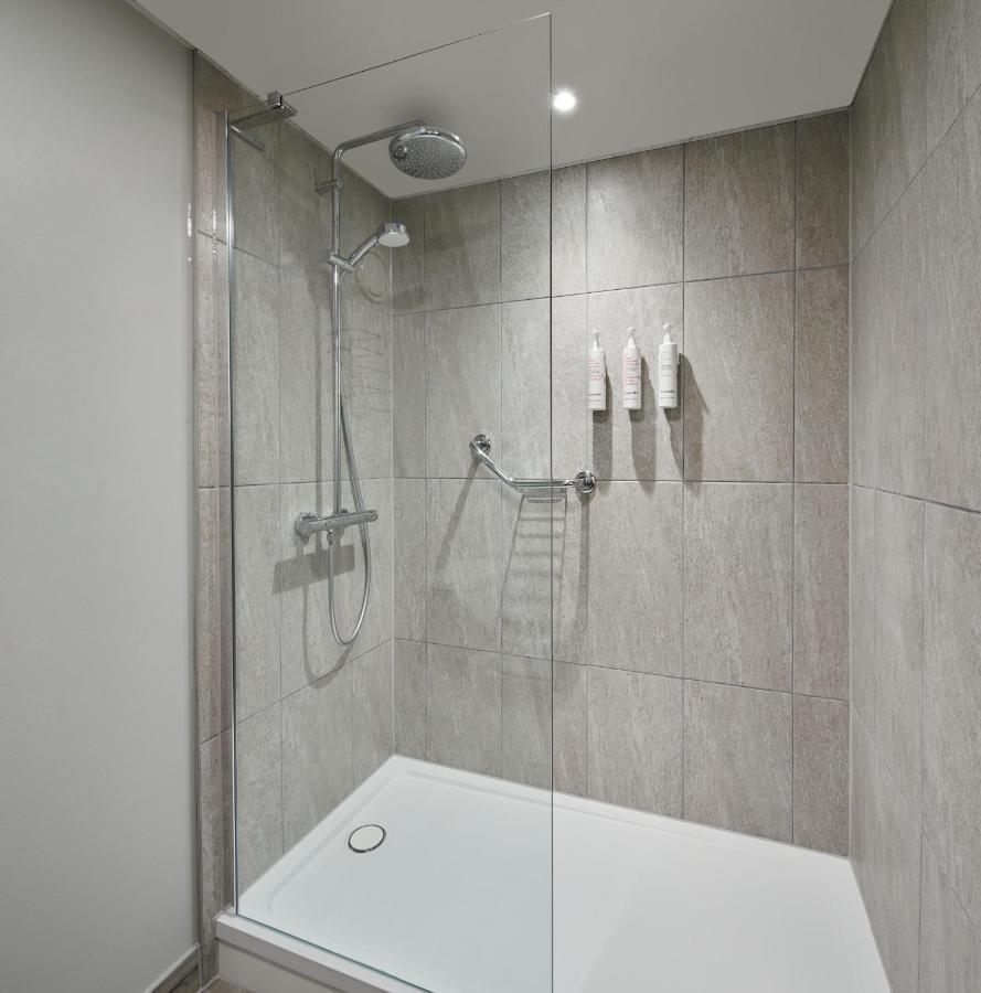 Delta Hotels By Marriott Cheshunt Broxbourne Eksteriør billede