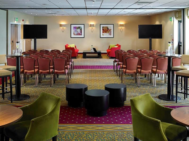 Delta Hotels By Marriott Cheshunt Broxbourne Eksteriør billede