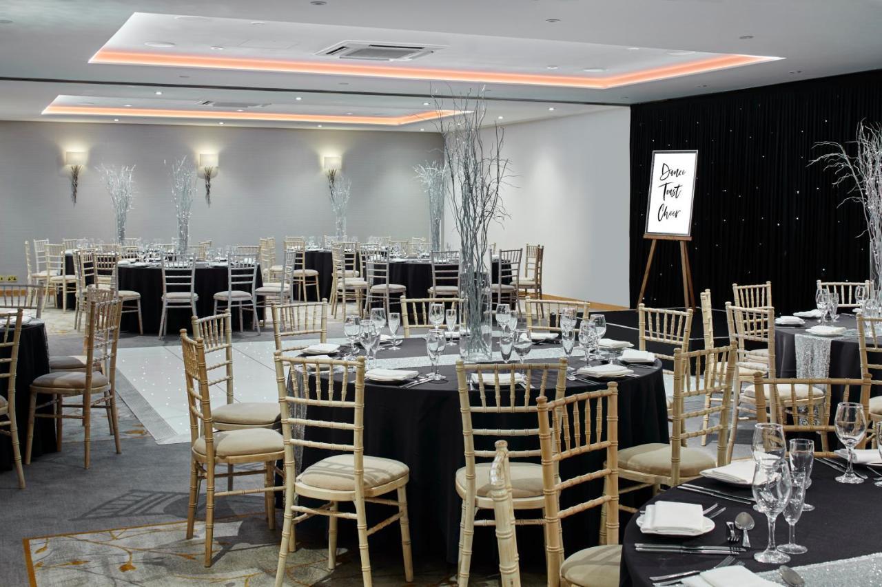 Delta Hotels By Marriott Cheshunt Broxbourne Eksteriør billede